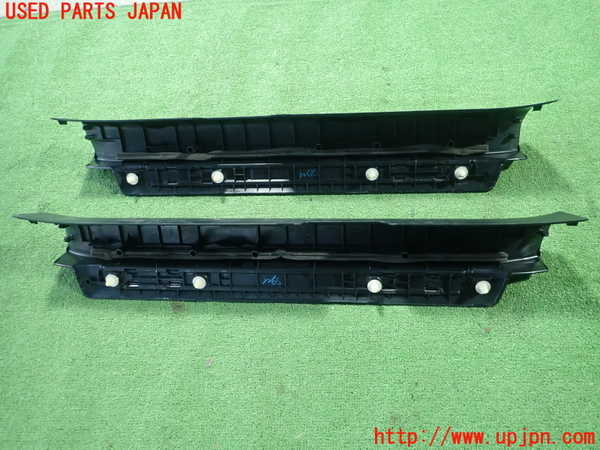 1UPJ-34337740]レクサス・CT200h(ZWA10)スカッフプレート 中古_m0002.jpg