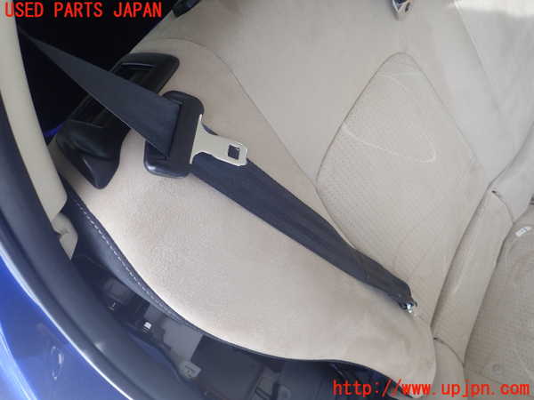 5UPJ-34337155]レクサス・CT200h(ZWA10)右2列目シートベルト 中古_m0001.jpg