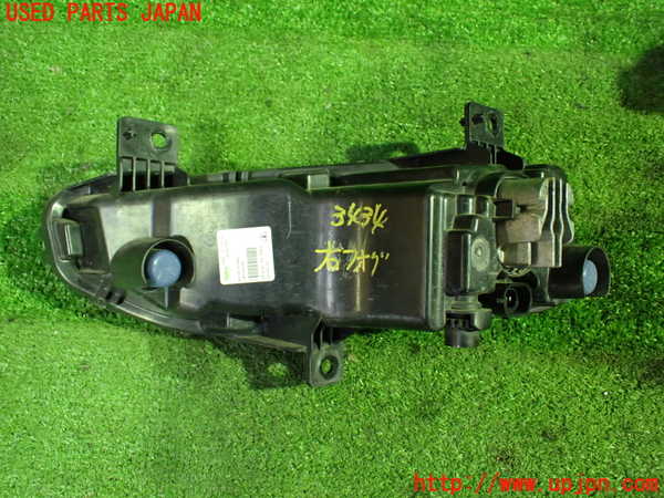1UPJ-34341180]セレナ e-POWER(HFC27)右フォグ 中古_m0002.jpg