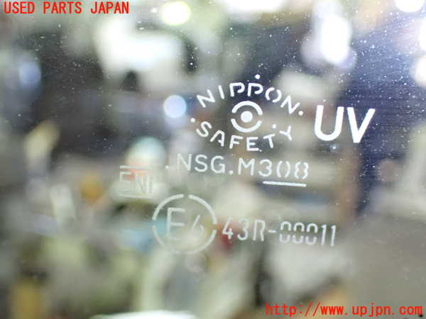 1UPJ-34341200]セレナ e-POWER(HFC27)右フロント三角窓ガラス 中古 NSG M3O8 43R-00011_m0002.jpg