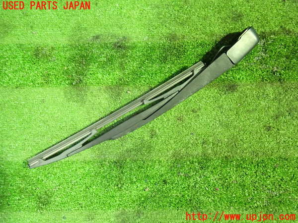 1UPJ-34341661]セレナ e-POWER(HFC27)リアワイパーアーム1 中古_m0002.jpg