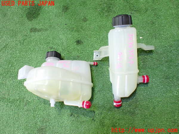 1UPJ-34342410]セレナ e-POWER(HFC27)ラジエータータンク 中古_m0001.jpg