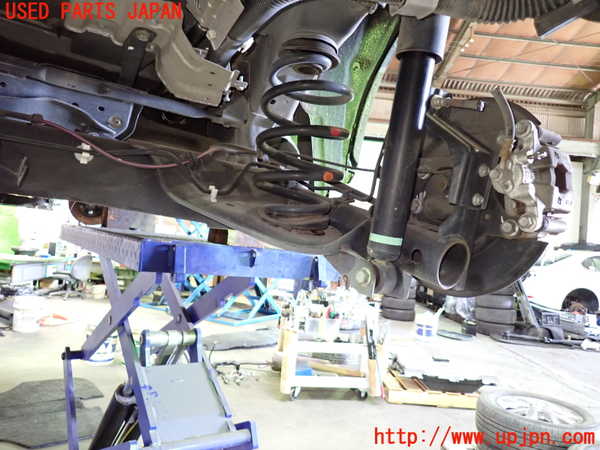 1UPJ-34345380]セレナ e-POWER(HFC27)リアアクスルビーム 中古_m0003.jpg