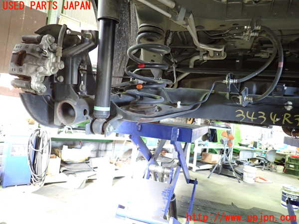 1UPJ-34345380]セレナ e-POWER(HFC27)リアアクスルビーム 中古_m0004.jpg