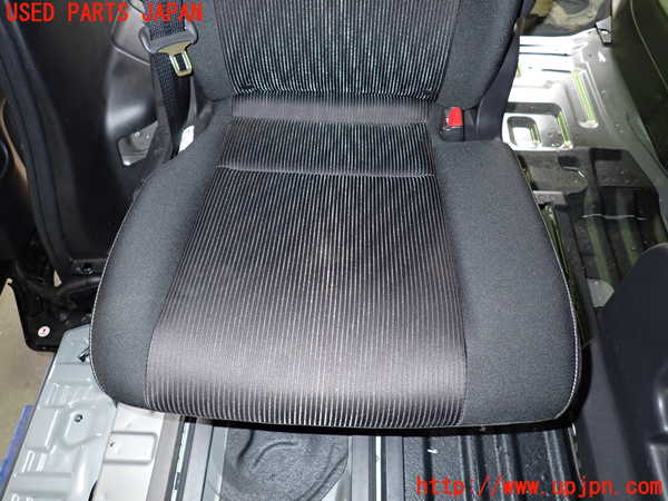 1UPJ-34347145]セレナ e-POWER(HFC27)右2列目シート 中古_m0003.jpg