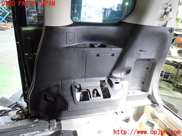 1UPJ-34347675]セレナ e-POWER(HFC27)右リアピラートリム 中古_m0003.jpg