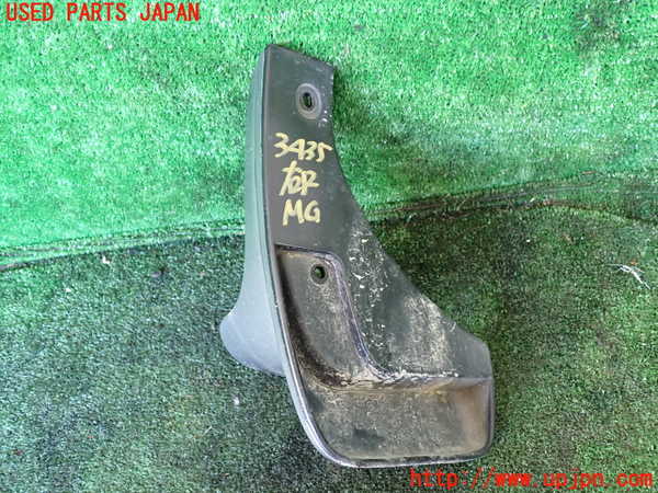 5UPJ-34351454]セレナ(TC24)右リアマッドガード(泥除け) 中古_m0001.jpg