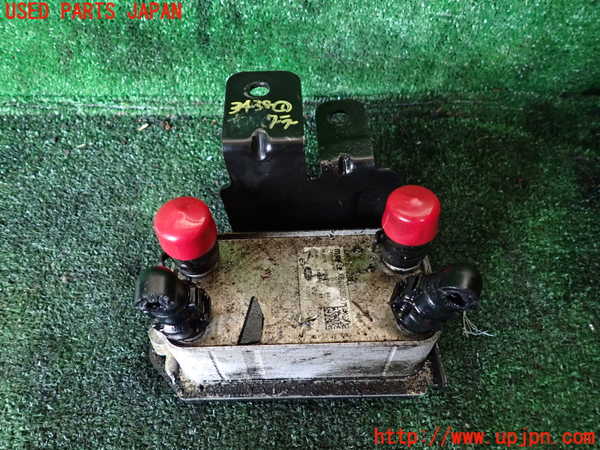 1UPJ-34382481]ジャガー・XF スポーツブレイク(JBS2NC)オイルクーラー1 中古_m0001.jpg