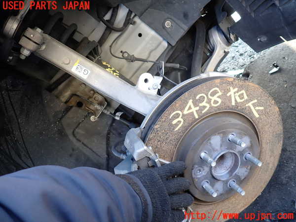 1UPJ-34384290]ジャガー・XF スポーツブレイク(JBS2NC)右フロントナックルハブ 中古_m0002.jpg