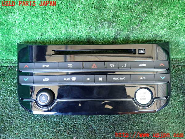 1UPJ-34386066]ジャガー・XF スポーツブレイク(JBS2NC)エアコンスイッチ1 中古_m0001.jpg
