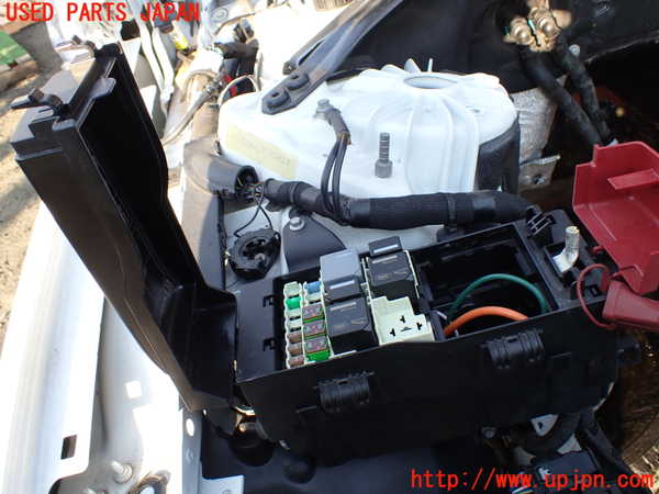 1UPJ-34386743]ジャガー・XF スポーツブレイク(JBS2NC)ヒューズボックス3 中古_m0002.jpg