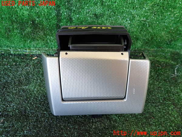 1UPJ-34387526]ジャガー・XF スポーツブレイク(JBS2NC)エアコン吹き出し口1 中古_m0001.jpg