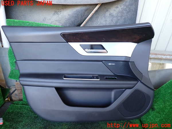 1UPJ-34381264]ジャガー・XF スポーツブレイク(JBS2NC)左前ドア内張り 中古_m0001.jpg