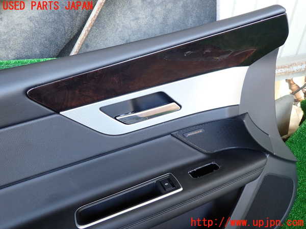 1UPJ-34381264]ジャガー・XF スポーツブレイク(JBS2NC)左前ドア内張り 中古_m0002.jpg