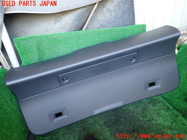 1UPJ-34381578]ジャガー・XF スポーツブレイク(JBS2NC)バックドア内張り 中古_m0001.jpg