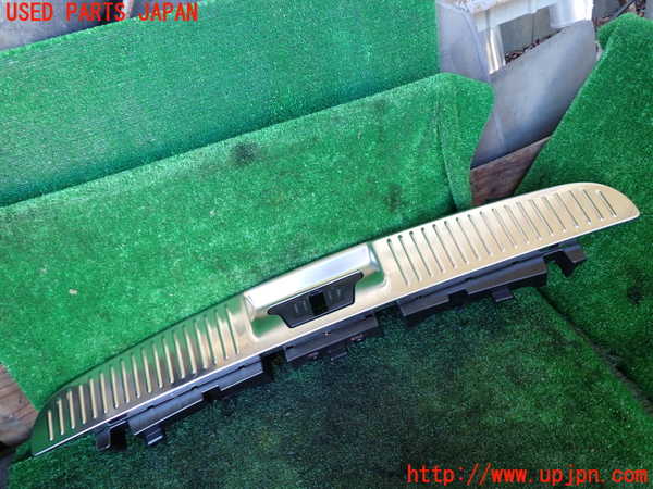 1UPJ-34387772]ジャガー・XF スポーツブレイク(JBS2NC)ラゲッジトレイ2 中古_m0001.jpg