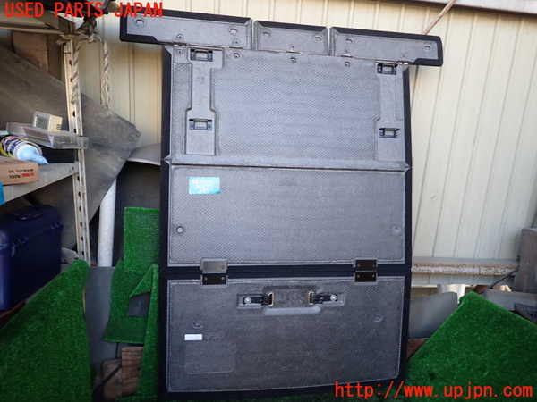 1UPJ-34387773]ジャガー・XF スポーツブレイク(JBS2NC)ラゲッジトレイ3 中古_m0002.jpg