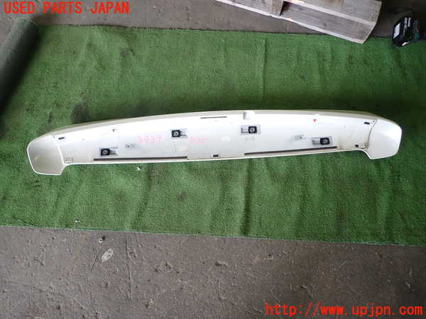 1UPJ-34391520]エスクァイアハイブリッド(ZWR80G)リアスポイラー 中古_m0002.jpg