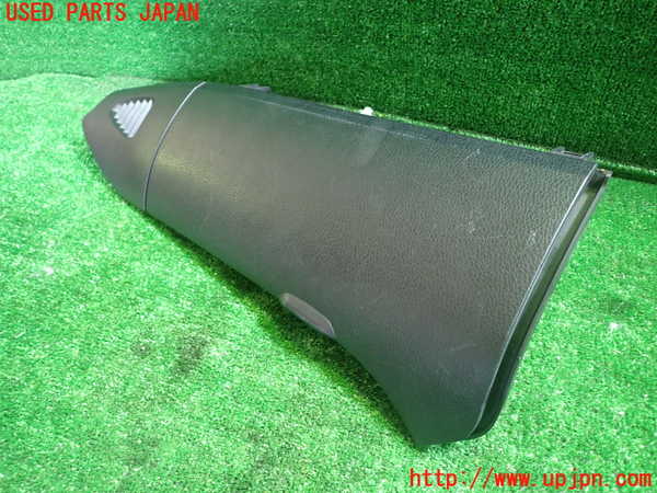 5UPJ-34397517]エスクァイアハイブリッド(ZWR80G)グローブボックス2 中古_m0002.jpg