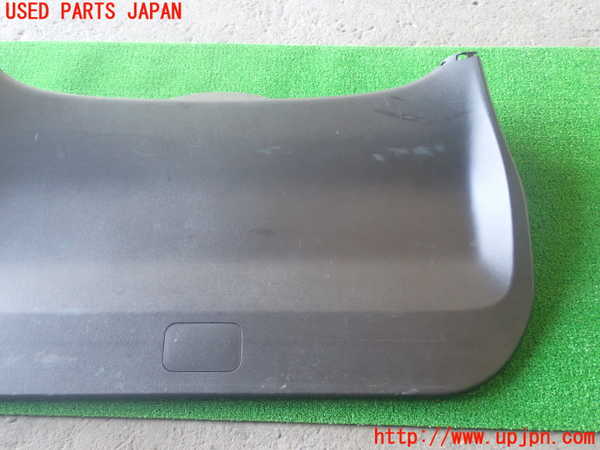 1UPJ-34391578]エスクァイアハイブリッド(ZWR80G)バックドア内張り 中古_m0002.jpg