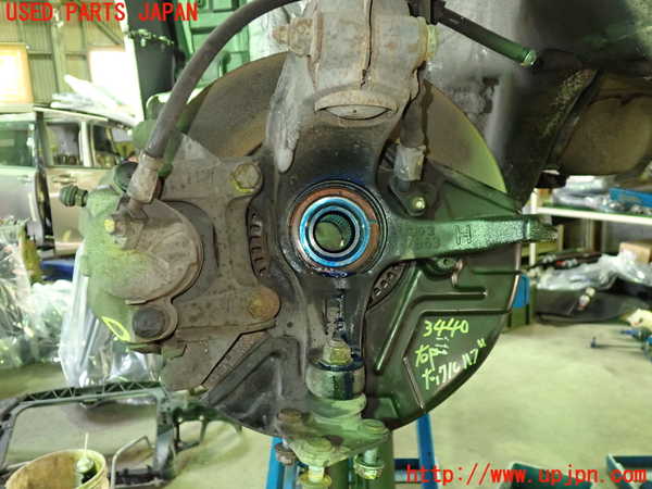 1UPJ-34404290]アウディ・TT ロードスター(8NAUQ)右フロントナックルハブ ジャンク_m0002.jpg