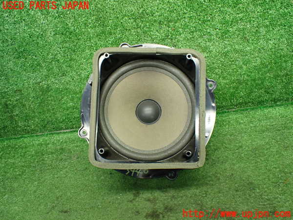 5UPJ-34406530]アウディ・TT ロードスター(8NAUQ)ウーハー 中古_m0001.jpg