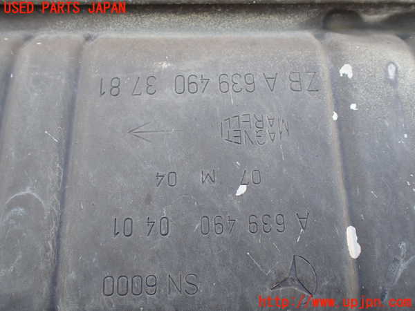 1UPJ-34412671]ベンツ V350 W639(639811C)リアマフラー1 中古_m0004.jpg