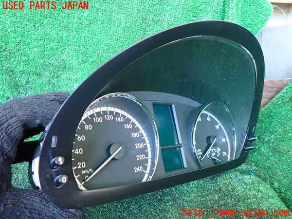 1UPJ-34416170]ベンツ V350 W639(639811C)スピードメーター 中古_m0002.jpg