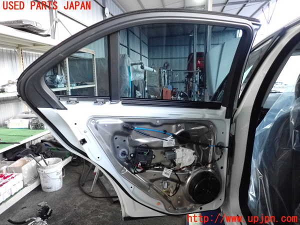2UPJ-34421320]ベンツ C200(204048)(204)左後ドア 中古(43R-001582 M3240)_m0004.jpg