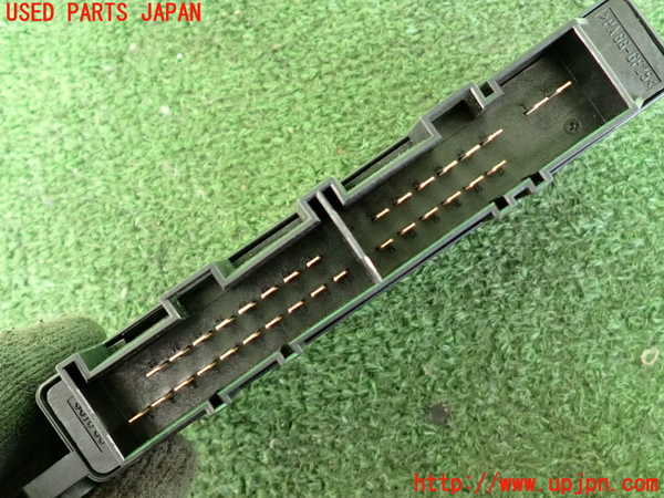 2UPJ-34426147]ベンツ C200(204048)(204)コンピューター2 中古_m0004.jpg