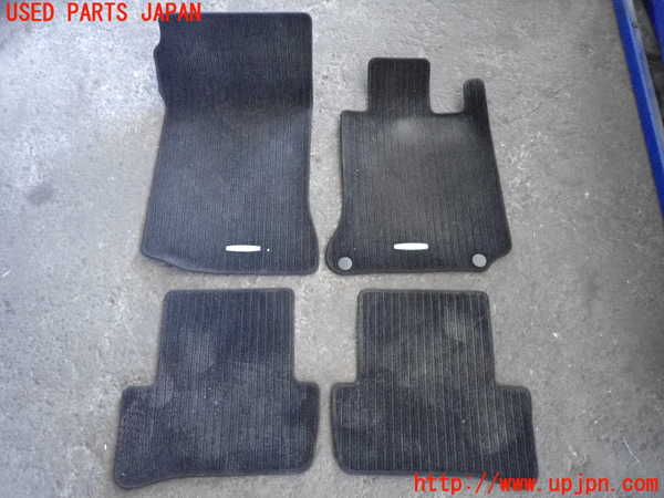 2UPJ-34427800]ベンツ C200(204048)(204)フロアマット 中古_m0001.jpg