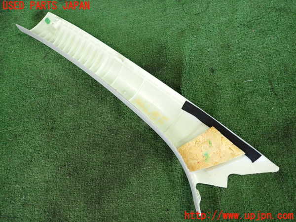 2UPJ-34427655]ベンツ C200(204048)(204)右フロントピラートリム 中古_m0002.jpg