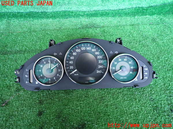 2UPJ-34436170]ベンツ CLS350(219356C)(219)スピードメーター 中古_m0001.jpg