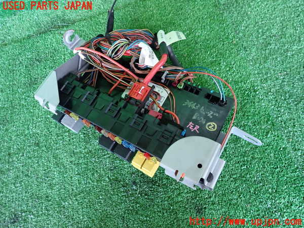 2UPJ-34436742]ベンツ CLS350(219356C)(219)ヒューズボックス2 中古_m0002.jpg