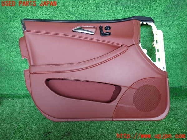 2UPJ-34431264]ベンツ CLS350(219356C)(219)左前ドア内張り 中古_m0001.jpg