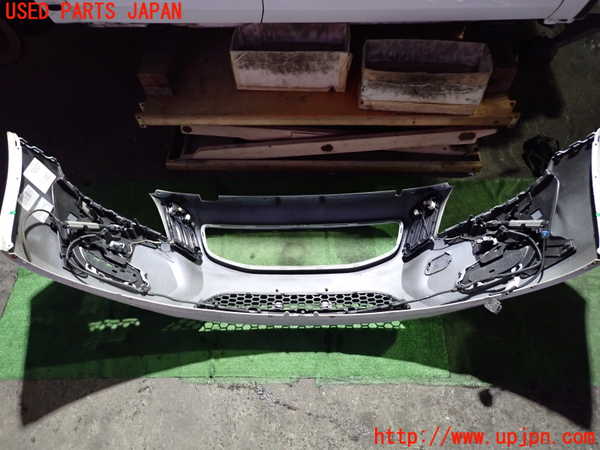 2UPJ-34441010]ボルボ・S60(FB4164T)フロントバンパー 中古_m0005.jpg