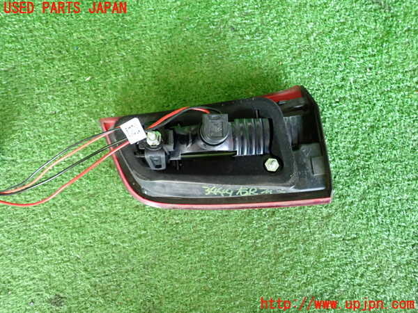 2UPJ-34441550]ボルボ・S60(FB4164T)右リアフィニッシャー 中古_m0003.jpg