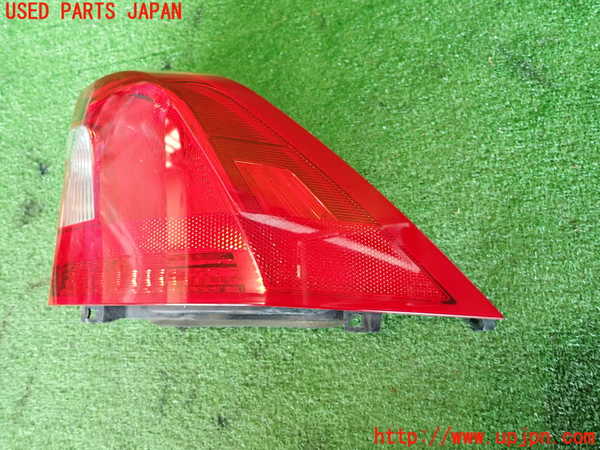 2UPJ-34441530]ボルボ・S60(FB4164T)右テールランプ 中古_m0002.jpg