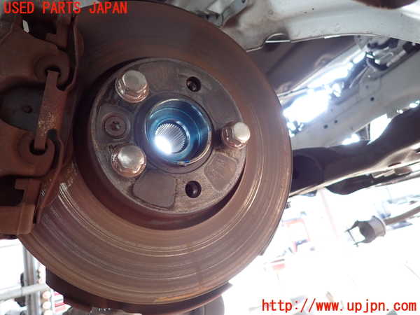 2UPJ-34444295]ボルボ・S60(FB4164T)左フロントナックルハブ 中古_m0001.jpg
