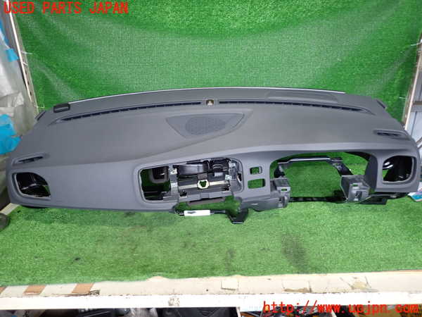 2UPJ-34447505]ボルボ・S60(FB4164T)ダッシュボード 中古_m0001.jpg