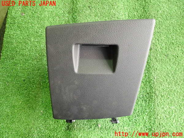 2UPJ-34457841]BMW Z4 E89(LL20)小物入れ1 中古_m0001.jpg