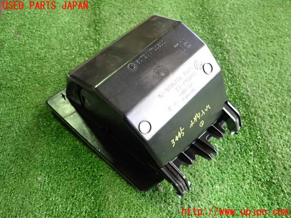 2UPJ-34457841]BMW Z4 E89(LL20)小物入れ1 中古_m0003.jpg