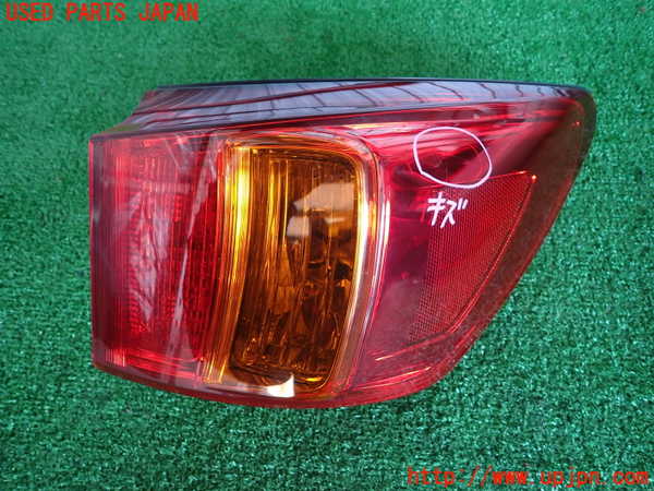 2UPJ-34461530]レクサス・IS250(GSE20)右テールランプ 中古_m0001.jpg