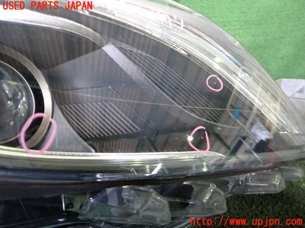 2UPJ-34471130]ベンツ B180(246242)(246)右ヘッドライト HID 中古_m0002.jpg
