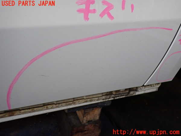 2UPJ-34471230]ベンツ B180(246242)(246)右前ドア 中古(43R-00049 M25)_m0002.jpg