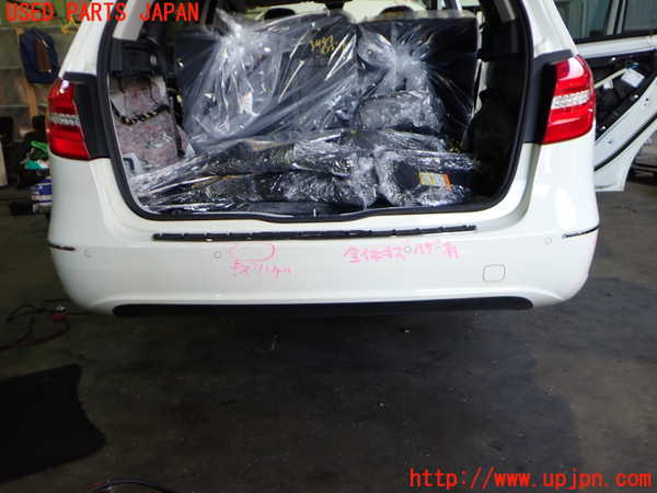 2UPJ-34471610]ベンツ B180(246242)(246)リアバンパー 中古_m0001.jpg