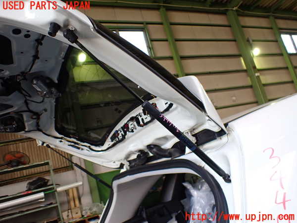 2UPJ-34471584]ベンツ B180(246242)(246)リアゲートダンパー 中古_m0001.jpg