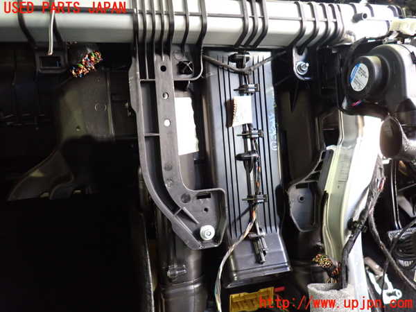 2UPJ-34476081]ベンツ B180(246242)(246)エバポレーター1 中古_m0002.jpg
