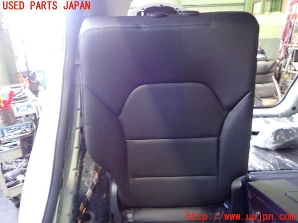 2UPJ-34477405]ベンツ B180(246242)(246)右リアシート 中古_m0003.jpg
