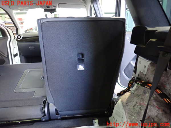 2UPJ-34477405]ベンツ B180(246242)(246)右リアシート 中古_m0004.jpg